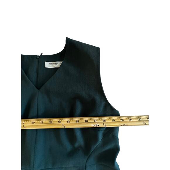 M.M.LaFleur Quiet Luxury Workwear Shift Dress +1 Hunter Green Minimalist  Office